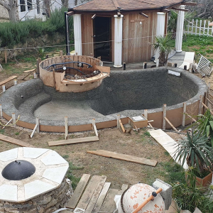 diy-pool-jacuzzi-building-17
